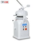 廣州正麥30粒半自動(dòng)面團(tuán)滾圓機(jī)面包饅頭分塊機(jī)搓圓機(jī)面團(tuán)分割機(jī)