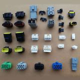 廠家直銷國(guó)產(chǎn)BX2241總成 24路保險(xiǎn)絲盒 8.075.117 量大從優(yōu)