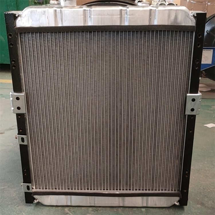 江淮B816風(fēng)圈