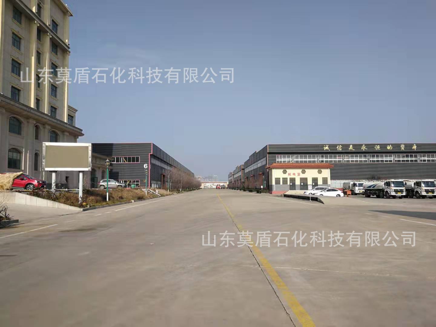 e5fcd09b81f8ba4328c3dcf9ba7b6e