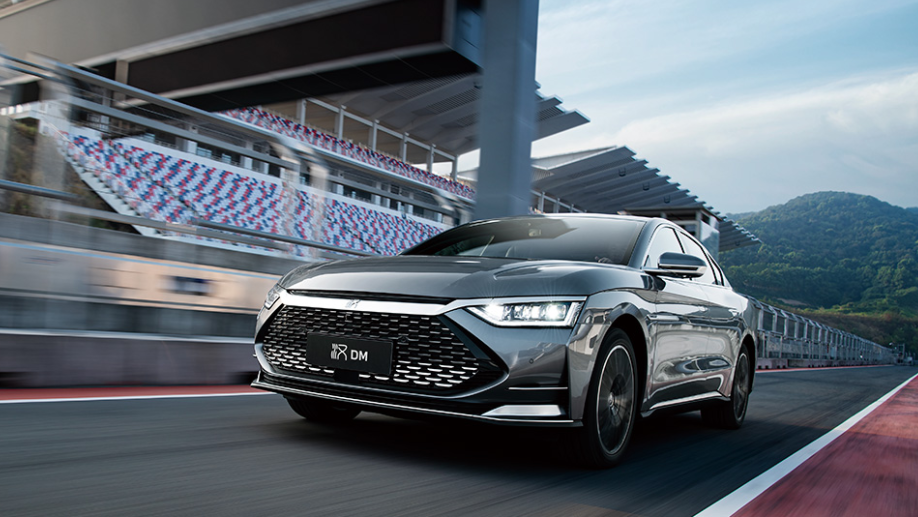 六大自主品牌旗艦家轎大PK，誰才是國產(chǎn)家轎的引領(lǐng)者？