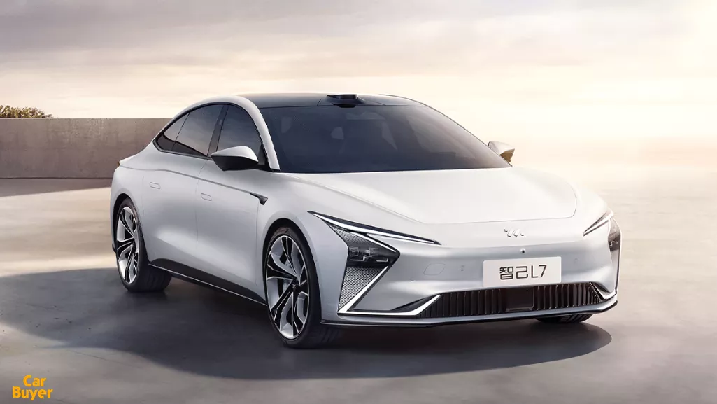 糾結(jié)與執(zhí)著的上汽R品牌，獨(dú)立為飛凡汽車就能圓高端夢(mèng)？