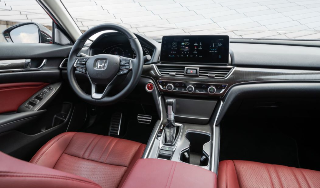 為什么是雅閣？更受年輕人喜愛