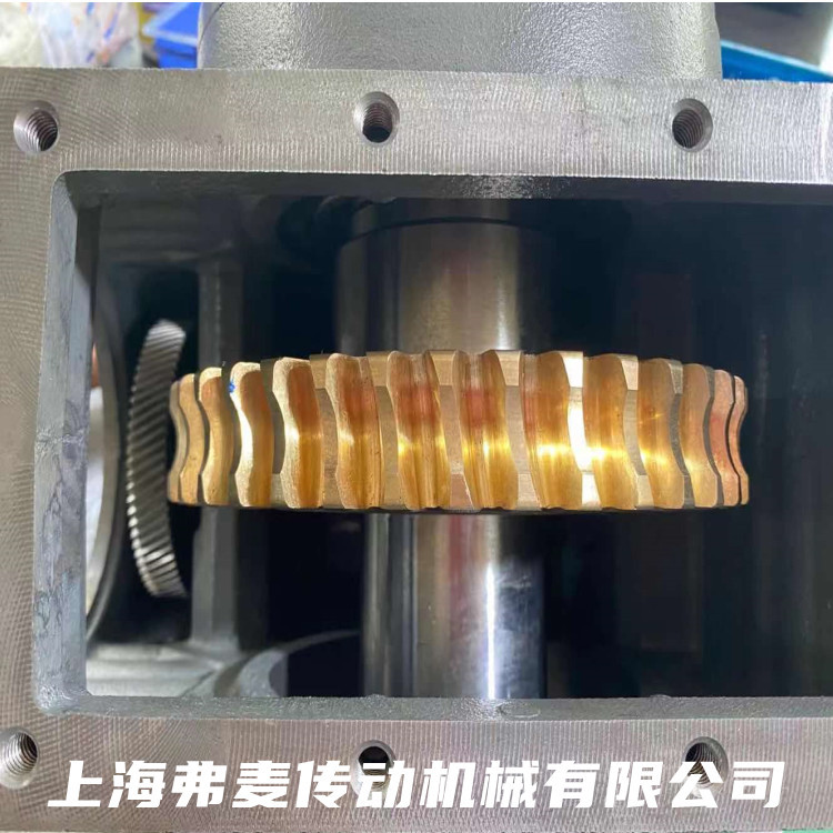 FA67-Y4KW-22.5-M1齒輪減速機 R07DT56L4傘齒減速機