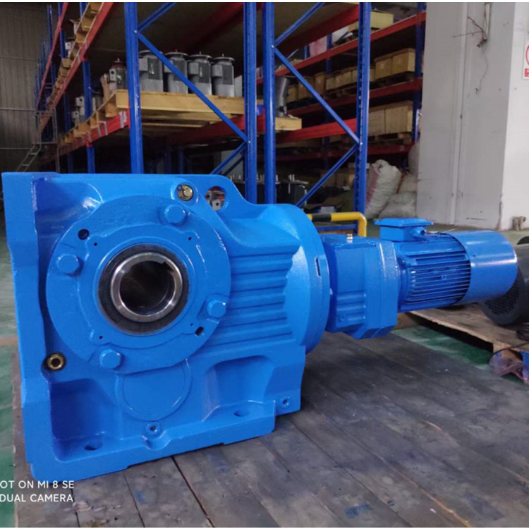 WPX175齒輪變速箱 B2DM11調(diào)速減速機(jī)