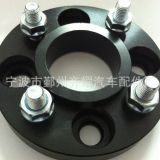 供應各式汽車輪轂法蘭盤，變位器，墊片。輪轂