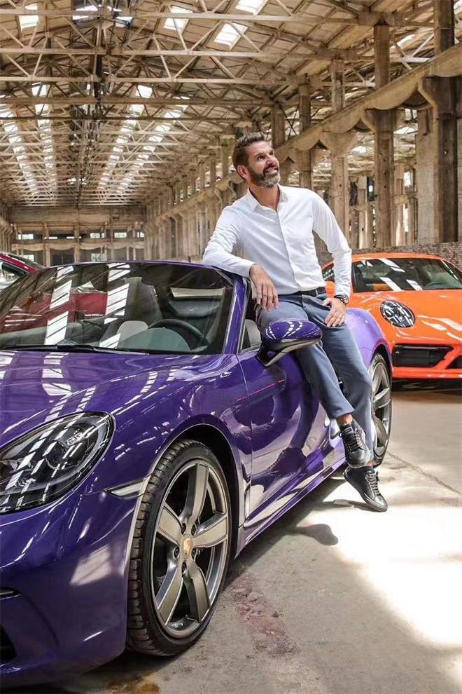 2022成都國際汽車展覽會，保時捷&ldquo;個性精制顏色&rdquo;重溫經(jīng)典回歸