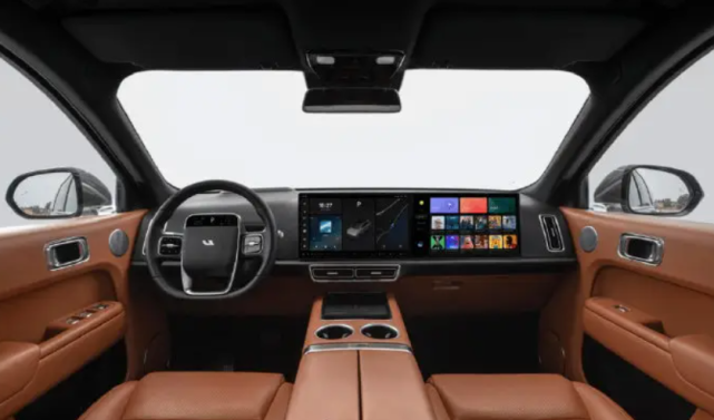 &ldquo;沒(méi)有太大價(jià)值，影響續(xù)航&rdquo;，何小鵬反對(duì)車(chē)內(nèi)有很多屏幕