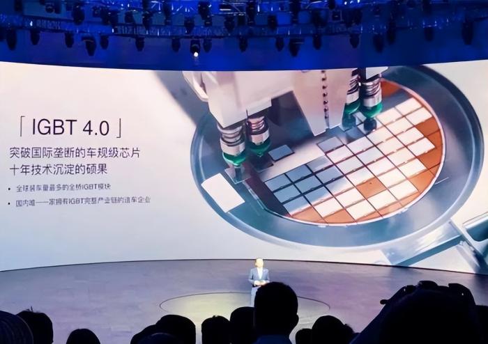 中國新能源汽車，占全球70%+，但汽車芯片自給率僅5%