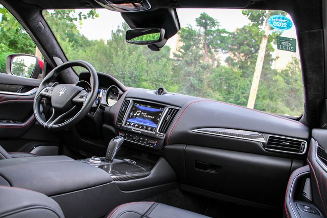 邁凱倫也坐不住了 超跑品牌扎堆SUV市場花式撈金